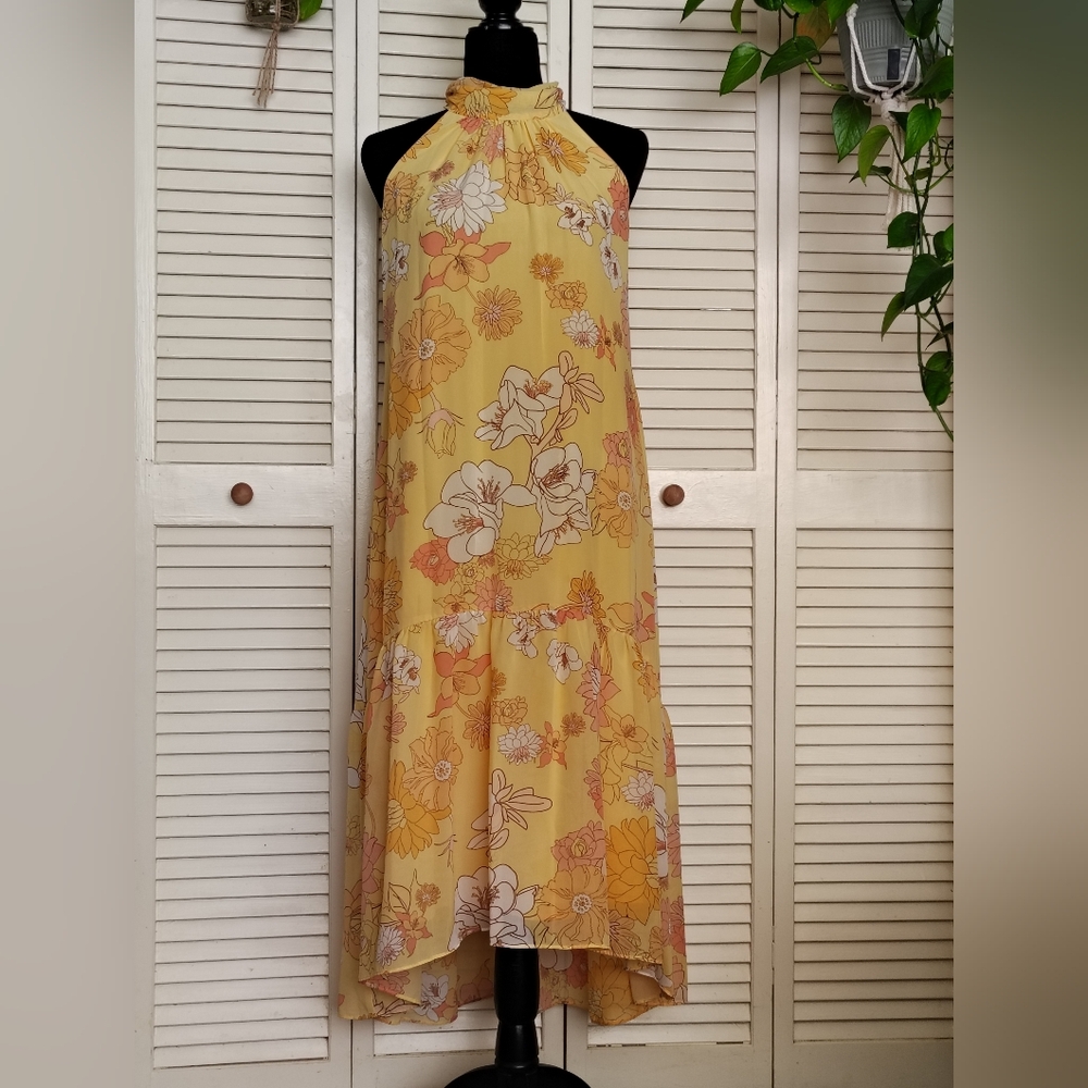 Eliza J Sunny Yellow Floral Halter Maxi Dress Size 2 – Like New